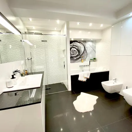 아파트 New Wave Big & Beautiful -parking